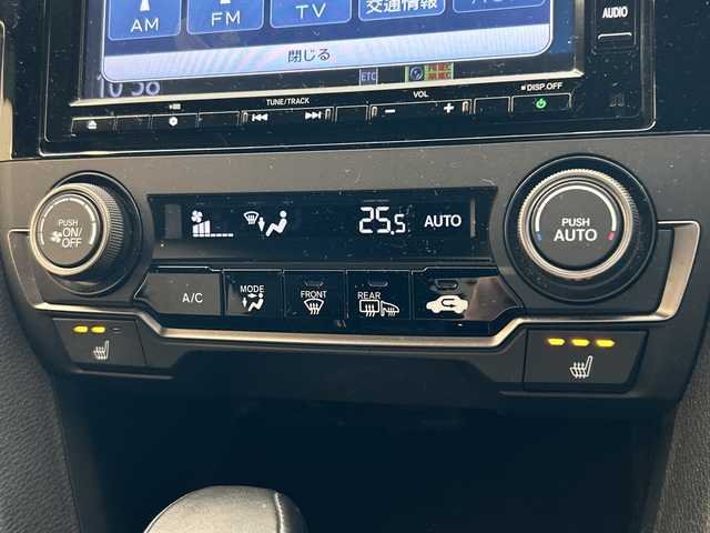 ホンダ シビック ハッチバック 岐阜県 2020(令2)年 8.9万km プラチナホワイトパール 純正ナビ7インチ/プッシュスタート/アイドリングストップ/スマートキー/クルーズコントロール/BIuetooth/バックモニター/ハーフレザーシート/前後ドライブレコーダー/純正アルミホイール/シートヒーター/レーンキープアシスト/フォグ/ターボ車/純正マット/サイドバイザー