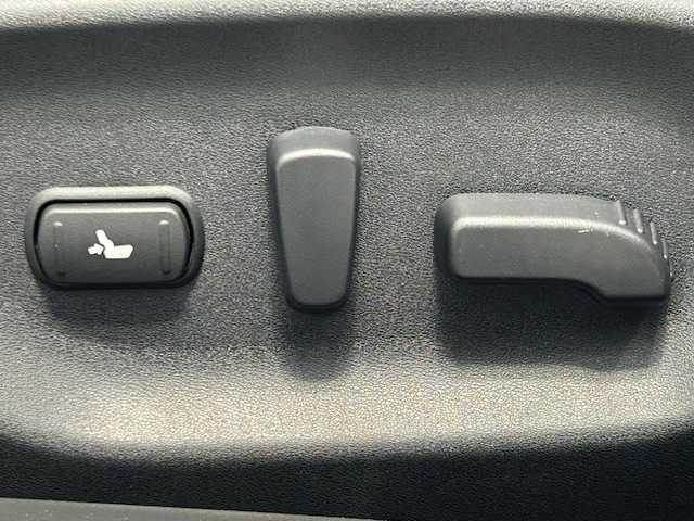 日産 スカイライン 400R 宮城県 2019(令1)年 1.6万km ダークメタルグレー ターボ/エマージェンシーブレーキ/車線逸脱防止支援/・アクティブレーンコントロール/・車線逸脱警報/前方支援/・インテリジェントぺダル/・カーブ減速支援/後側方支援/・後側方車両検知機能/・後側方衝突防止支援/インテリジェントクルーズコントロール/インテリジェントトレースコントロール/純正ナビ/・全方位カメラ/・Bluetooth/CD/フルセグTV/USB/AUX/前後コーナーセンサー/ETC2.0/純正ドライブレコーダー/プッシュスタート/スマートキー/パドルシフト/レザーシート/・パワーシート（運転席/助手席）/・ヒートシーター（運転席/助手席）/LEDヘッドライト/・オートライト/・フォグランプ/純正アルミホイール/純正フロアマット