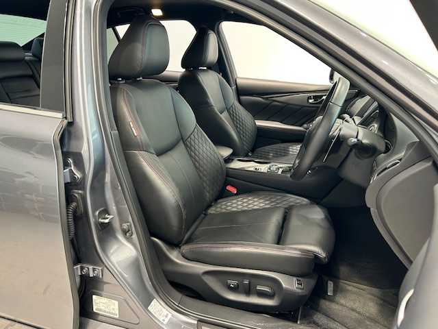 日産 スカイライン 400R 宮城県 2019(令1)年 1.6万km ダークメタルグレー ターボ/エマージェンシーブレーキ/車線逸脱防止支援/・アクティブレーンコントロール/・車線逸脱警報/前方支援/・インテリジェントぺダル/・カーブ減速支援/後側方支援/・後側方車両検知機能/・後側方衝突防止支援/インテリジェントクルーズコントロール/インテリジェントトレースコントロール/純正ナビ/・全方位カメラ/・Bluetooth/CD/フルセグTV/USB/AUX/前後コーナーセンサー/ETC2.0/純正ドライブレコーダー/プッシュスタート/スマートキー/パドルシフト/レザーシート/・パワーシート（運転席/助手席）/・ヒートシーター（運転席/助手席）/LEDヘッドライト/・オートライト/・フォグランプ/純正アルミホイール/純正フロアマット