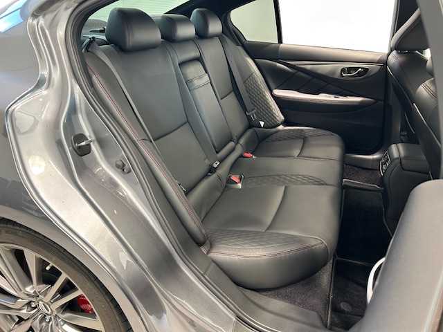 日産 スカイライン 400R 宮城県 2019(令1)年 1.6万km ダークメタルグレー ターボ/エマージェンシーブレーキ/車線逸脱防止支援/・アクティブレーンコントロール/・車線逸脱警報/前方支援/・インテリジェントぺダル/・カーブ減速支援/後側方支援/・後側方車両検知機能/・後側方衝突防止支援/インテリジェントクルーズコントロール/インテリジェントトレースコントロール/純正ナビ/・全方位カメラ/・Bluetooth/CD/フルセグTV/USB/AUX/前後コーナーセンサー/ETC2.0/純正ドライブレコーダー/プッシュスタート/スマートキー/パドルシフト/レザーシート/・パワーシート（運転席/助手席）/・ヒートシーター（運転席/助手席）/LEDヘッドライト/・オートライト/・フォグランプ/純正アルミホイール/純正フロアマット