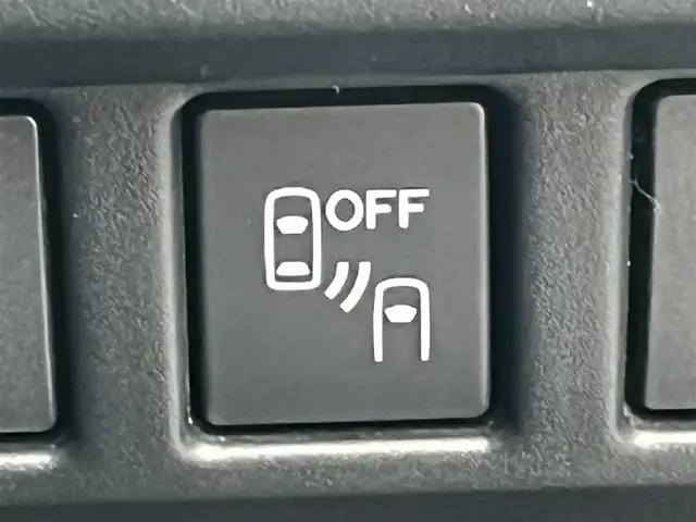 スバル ＸＶ ハイブリッド 2．0e－L アイサイト 秋田県 2020(令2)年 6.9万km クリスタルホワイトP ４WD/衝突軽減システム/LEDヘッドライト/純正SDナビ（DVD/CD/BT/AM/FM/USB）/フルセグ（走行中視聴可能）/バックカメラ/スバル純正１７インチアルミ（夏タイヤ装着）/スマートキー/アイドリングストップ/プッシュスタート/レーンキープアシスト/クルーズコントロール追従走行あり/MTモード付AT/ブラインドスポットモニター/ステアリングスイッチ/パドルシフト/前席パワーシート/運転席メモリー付パワーシート/ドライブレコーダー/ETC/ルーフレール/電動パーキングブレーキ/オートブレーキホールド機能/オートライト/オートエアコン/パワーステアリング/パワーウィンドウ/ヘッドライトレベライザー/横滑り防止/盗難防止装置/寒冷地仕様/電動格納ウィンカーミラー/保証書/取扱説明書/記録簿/スペアキー×１