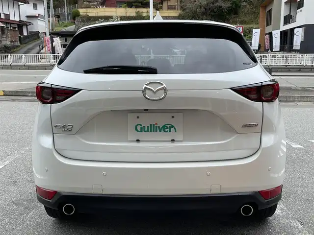 マツダ ＣＸ－５ XD Lパッケージ 岐阜県 2017(平29)年 5.5万km スノーフレイクホワイトパールマイカ 純正ナビ　/(フルセグ/CD/DVD/SD/AUX/USB/Bluetooth)　/Bカメラ　/BOSEサウンド　/レーダークルーズコントロール　/HUD　/レーンキープアシスト　/TCS　/パワーバックドア　/LEDオートライト/フォグランプ/電動格納ウィンカーミラー　/ETC　/BSM　/前方ドライブレコーダー/ステアリングヒーター　/全席シートヒーター/レザーシート/スマートキー/アイドリングストップ/記録簿/取扱説明書/保証書