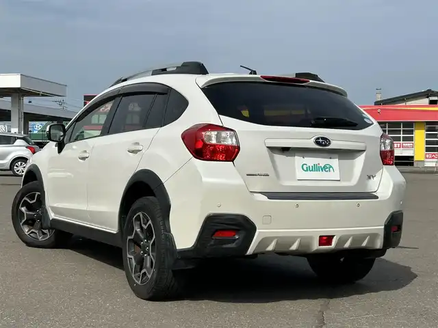 スバル インプレッサ ＸＶ 2．0i－L アイサイト 道東・釧路十勝 2013(平25)年 7万km サテンホワイトパール 4WD/アイサイト/・プリクラッシュブレーキ/・追従付きクルーズコントロール/・AT誤発進抑制制御/・車線逸脱警報/・ふらつき警報/・先行車発進お知らせ機能/社外メモリーナビ/（DVD/BT）/フルセグTV/バックカメラ/運転席パワーシート/パドルシフト/ワイパーデアイサー/衝突軽減ブレーキ/レーンキープアシスト/HIDヘッドライト/フォグランプ/純正17インチAW付き/ETC/ルーフレール/スマートキー/スペアキー