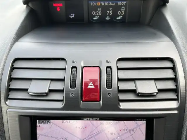 スバル インプレッサ ＸＶ 2．0i－L アイサイト 道東・釧路十勝 2013(平25)年 7万km サテンホワイトパール 4WD/アイサイト/・プリクラッシュブレーキ/・追従付きクルーズコントロール/・AT誤発進抑制制御/・車線逸脱警報/・ふらつき警報/・先行車発進お知らせ機能/社外メモリーナビ/（DVD/BT）/フルセグTV/バックカメラ/運転席パワーシート/パドルシフト/ワイパーデアイサー/衝突軽減ブレーキ/レーンキープアシスト/HIDヘッドライト/フォグランプ/純正17インチAW付き/ETC/ルーフレール/スマートキー/スペアキー