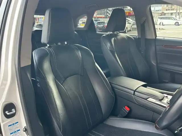 レクサス ＲＸ 200t バージョンL 富山県 2016(平28)年 8.9万km ソニッククォーツ ワンオーナー/4WD/純正ナビ（CD/DVD/SD/BT/AUX/フルセグTV）/全周囲カメラ/ACC/PCS/LKA/BSM/RCTA/HUD/黒革シート/前席パワーシート/全席シートヒーター/前席シートベンチレーション/オートハイビーム/LEDヘッドライト/AUTOライト/前後コーナーセンサー/ステアリングヒーター/電動リアゲート/ETC2.0/スペアキー2本