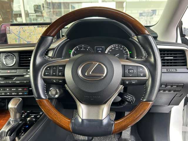 レクサス ＲＸ 200t バージョンL 富山県 2016(平28)年 8.9万km ソニッククォーツ ワンオーナー/4WD/純正ナビ/（CD/DVD/SD/BT/AUX/フルセグTV）/全周囲カメラ/ACC/PCS/LKA/BSM/RCTA/HUD/黒革シート/前席パワーシート/全席シートヒーター/前席シートベンチレーション/オートハイビーム/LEDヘッドライト/AUTOライト/前後コーナーセンサー/ステアリングヒーター/電動リアゲート/ETC2.0/純正アルミホイール付サマータイヤ4本車載/新車時保証書/スペアキー2本