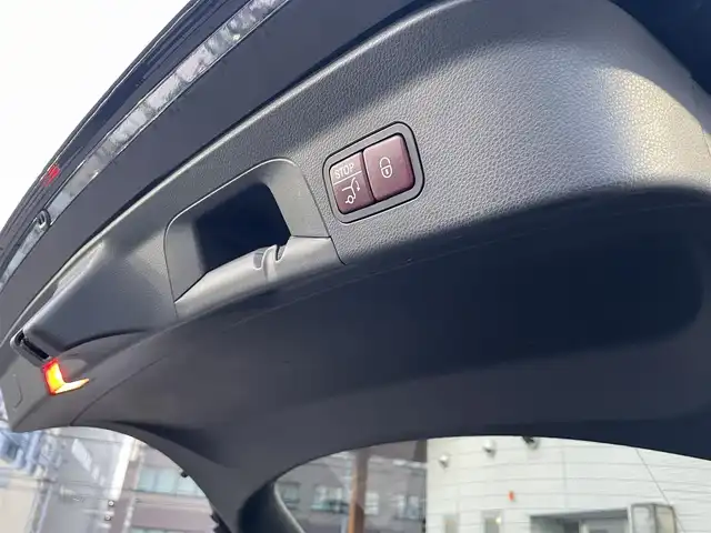 メルセデス・ベンツ ＧＬＣ２２０ d 4マチック クーペ スポーツ 道央・札幌 2018(平30)年 8.5万km オブシディアンブラック 純正HDDナビ・DVD再生可・CD・地デジ・BT/360°カメラ/ACC/HUD/パドルシフト/全席シートヒーター/前席メモリー付パワーシート/パワーバックドア/リアプライバシーガラス/ハーフレザーシート/保証書・取説/スぺアキー