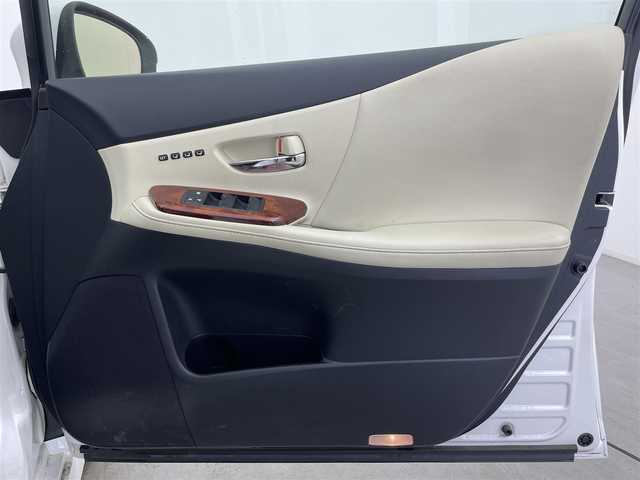 レクサス ＨＳ 250h バージョンI 富山県 2015(平27)年 5万km ソニッククォーツ 純正ナビ（AM/FM/CD/DVD/BD/AUX/USB/BT）/フルセグTV/バックカメラ/クルーズコントロール/横滑り防止装置/レザーシート/D席メモリ付きシート/前席ベンチレーション/前席パワーシート/ビルトインETC/LEDヘッドライト/オートライト/純正17インチAW/スマートキー×２/プッシュスタート/取扱説明書/保証書