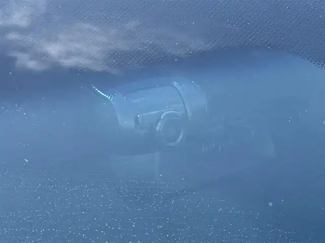 ホンダ レジェンド ハイブリッド EX 秋田県 2015(平27)年 4.6万km グラファイトラスターメタリック ４WD/衝突軽減システム/LEDヘッドライト/純正HDDナビ/フルセグ/マルチビューカメラシステム（全方位カメラ）/ホンダ純正19インチアルミ（夏タイヤ装着）/スマートキー/本革レザーシート/アイドリングストップ/プッシュスタート/コーナーセンサー/アダプティブクルーズコントロール追従走行有/レーンキープアシスト/オートマチックハイビーム/ステアリングスイッチ/電動パーキングブレーキ/ブレーキホールド機能/前席パワーシート/メモリー付パワーシート/全席シートヒーター/全席エアシート/ドライブレコーダー/ETC/ブラインドスポットモニター/パドルシフト/サンルーフ/純正フロアマット/社外ドアバイザー/オートライト/オートエアコン/パワーステアリング/パワーウィンドウ/横滑り防止/盗難防止装置/寒冷地仕様/電動格納ウィンカーミラー/キーレスエントリー/保証書/取扱説明書/記録簿/スペアキー1本有