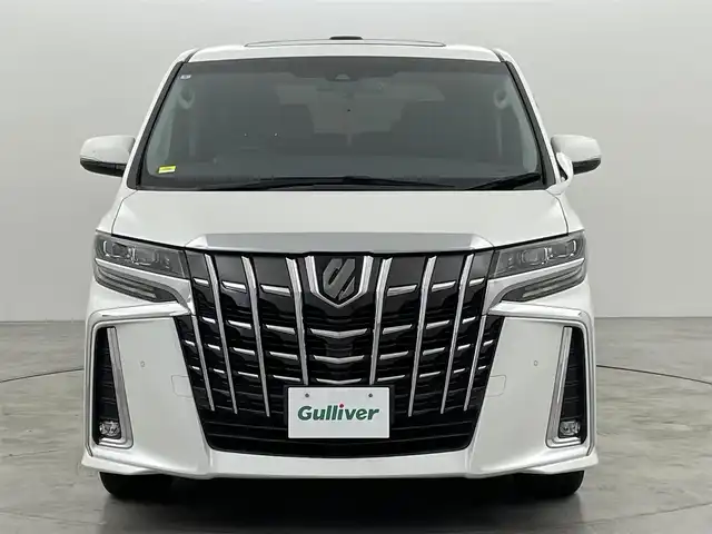 トヨタ アルファード S Aパッケージ 福岡県 2019(令1)年 5.4万km ホワイトパールクリスタルシャイン サンルーフ　/純正９型ナビ　/バックカメラ　/ビルトインＥＴＣ２．０　/前後ドラレコ　/レーダークルコン　/コーナーセンサー　/衝突被害軽減　/レーンキープ　/ＰＫＳＢ　/ＭＴモード付き　/両側電動スライドドア　/Ｗエアコン　/純正１８インチＡＷ