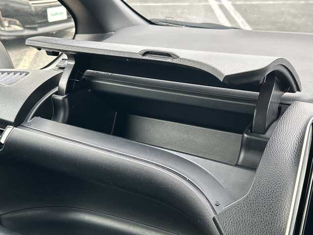 トヨタ ノア Si 千葉県 2018(平30)年 6.6万km ブラック ９型ナビＮＳＺＴ－Ｙ６８Ｔ　バックカメラ　ＥＴＣ　純正ドラレコ　Ｂｔ　フリップダウンモニター　ＣＤ　ＵＳＢ　フルセグＴＶ　クルーズコントロール　両側パワースライドドア　純正１６AW　セーフティセンス