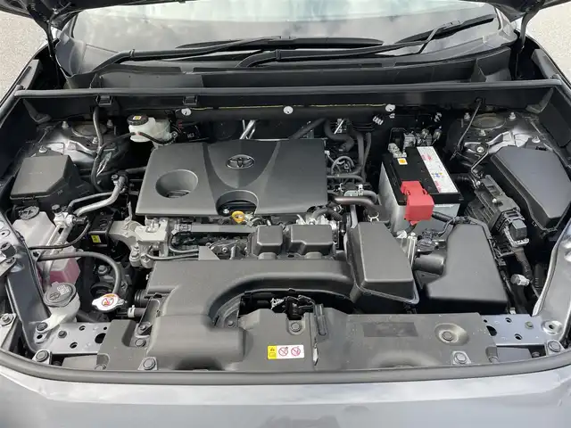 トヨタ ＲＡＶ４ アドベンチャー 滋賀県 2022(令4)年 4.4万km グレーメタリック 純正ディスプレイオーディオ/(Bluetooth/フルセグ)/トヨタセーフティーセンス/・プリクラッシュセーフティ/・レーンキープアシスト/・レーダークルーズコントロール/・ブラインドスポットモニター/・標識認識/・先行車発進告知/・Autoハイビーム/LEDオートライト/フォグ/バックカメラ/レザーシート/D席メモリ付きパワーシート/シートヒーター/ベンチレーション/ステアリングヒーター/電動パーキング/ブレーキホールド/電動格納ミラー/ビルトインETC/ダウンヒルアシスト/USB