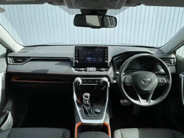 トヨタ ＲＡＶ４ アドベンチャー 滋賀県 2022(令4)年 4.4万km グレーメタリック 純正ディスプレイオーディオ/(Bluetooth/フルセグ)/トヨタセーフティーセンス/・プリクラッシュセーフティ/・レーンキープアシスト/・レーダークルーズコントロール/・ブラインドスポットモニター/・標識認識/・先行車発進告知/・Autoハイビーム/LEDオートライト/フォグ/バックカメラ/レザーシート/D席メモリ付きパワーシート/シートヒーター/ベンチレーション/ステアリングヒーター/電動パーキング/ブレーキホールド/電動格納ミラー/ビルトインETC/ダウンヒルアシスト/USB