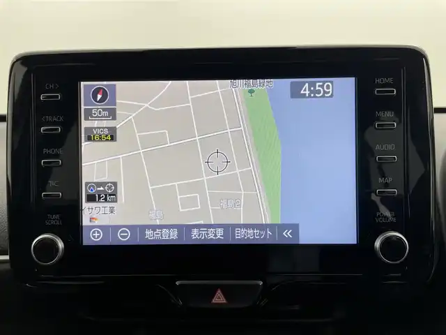 トヨタ ヤリスクロス Z 岡山県 2023(令5)年 1.7万km プラチナホワイトパールマイカ 純正8インチディスプレイオーディオ/（TV/USB/CarPlay...）/衝突軽減ブレーキ/オートブレーキホールド/プッシュスタート/コーナーセンサー/パワーシート/パワーステアリング/バックカメラ/パワーステアリング/パワーバックドア