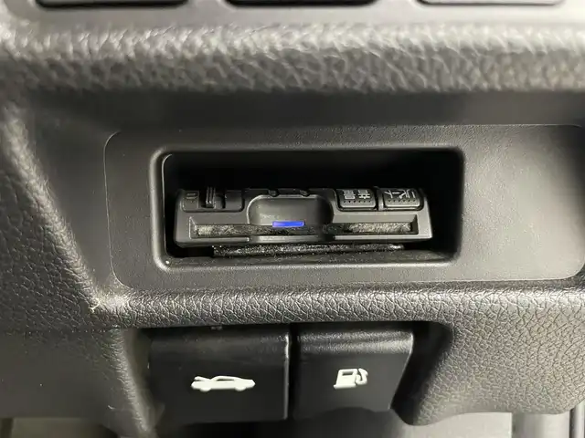 日産 エクストレイル 20S Vセレクション 富山県 2021(令3)年 4.1万km ダイヤモンドブラック 純正ナビ（AM/FM/DVD/BT/フルセグ）/バックカメラ/ETC/衝突被害軽減システム/横滑り防止装置/アイドリングストップ/オートLEDライト/純正アルミホイール/純正フロアマット/ステアリングスイッチ/ミラーヒーター/電動格納ミラー/スマートキー