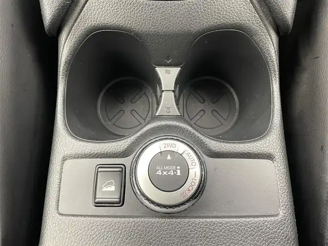 日産 エクストレイル 20S Vセレクション 富山県 2021(令3)年 4.1万km ダイヤモンドブラック 純正ナビ（AM/FM/DVD/BT/フルセグ）/バックカメラ/ETC/衝突被害軽減システム/横滑り防止装置/アイドリングストップ/オートLEDライト/純正アルミホイール/純正フロアマット/ステアリングスイッチ/ミラーヒーター/電動格納ミラー/スマートキー