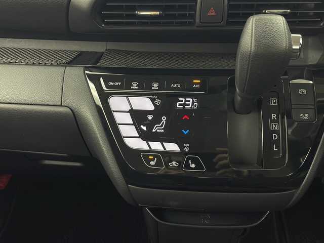 日産 ルークス ハイウェイスター Gターボ 秋田県 2022(令4)年 4万km ホワイトパール ４WD/社外SDナビ(Bluetooth/CD/DVD/フルセグ)/全方位カメラ/ETC/前後コーナーセンサー/クルーズコントロール/両側パワースライドドア/社外AW/前後シートヒーター/衝突被害軽減システム/横滑り防止装置/オートライト/サンシェード/LEDヘッドライト/フォグランプ/スマートキー