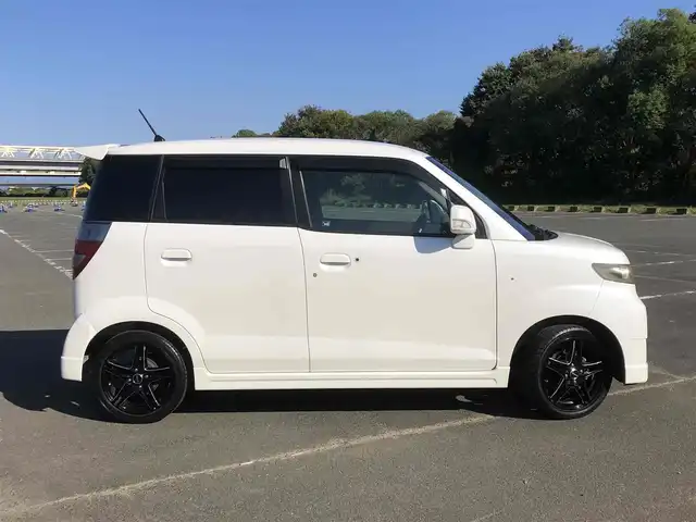 ホンダ ゼスト スパーク W 福岡県 2011(平23)年 10.7万km プレミアムホワイトパール 純正ナビ【VXM-118VS】/　ワンセグTV/CD/DVD/バックカメラ/ウィンカーミラー/ドアバイザー/純正フロアマット/社外15インチアルミホイール/柿本マフラー/保証書/取扱説明書