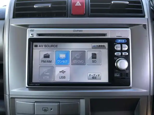 ホンダ ゼスト スパーク W 福岡県 2011(平23)年 10.7万km プレミアムホワイトパール 純正ナビ【VXM-118VS】/　ワンセグTV/CD/DVD/バックカメラ/ウィンカーミラー/ドアバイザー/純正フロアマット/社外15インチアルミホイール/柿本マフラー/保証書/取扱説明書