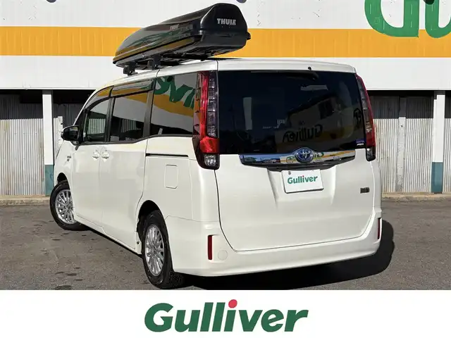 トヨタ ノア ハイブリッド G 三重県 2017(平29)年 12万km ホワイトパールクリスタルシャイン ワンオーナー/Toyota Safety Sense C/　・プリクラッシュセーフティシステム/　・レーンディパーチャーアラート/　・オートマチックハイビーム/アルパインナビ/　・Bluetooth/　・フルセグTV/　・SD録音/　・DVD/CD再生/ベットキット/ルーフキャリー/両側ワンタッチパワースライドドア/スマートキーx２/プッシュスタート/クルーズコントロール/D/N席シートヒーター/LEDヘッドライト/LEDフォグ/オートライト/オートリトラクタブルミラー/ウィンカーミラー/革巻きステアリング/ステアリングスイッチ/ドライブレコーダー/ビルトインETC/ドアバイザー/サイド/カーテン/ニーエアバック