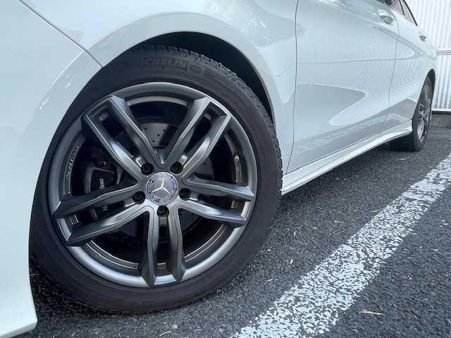 メルセデス・ベンツ ＣＬＡ１８０ Sブレイク　スポーツ 茨城県 2016(平28)年 4.8万km カルサイトホワイト 純正ナビ【CD/FM/フルセグ/BT】/クルーズコントロール/バックカメラ/パワーシートD席/メモリシートD席/シートヒーター（D席+N席）/ETC/ドライブレコーダー/パドルシフト/ブラインドスポットアシスト/HIDライト/コーナーセンサー/純正フロアマット/保証書/取扱説明書/スペアキー×1