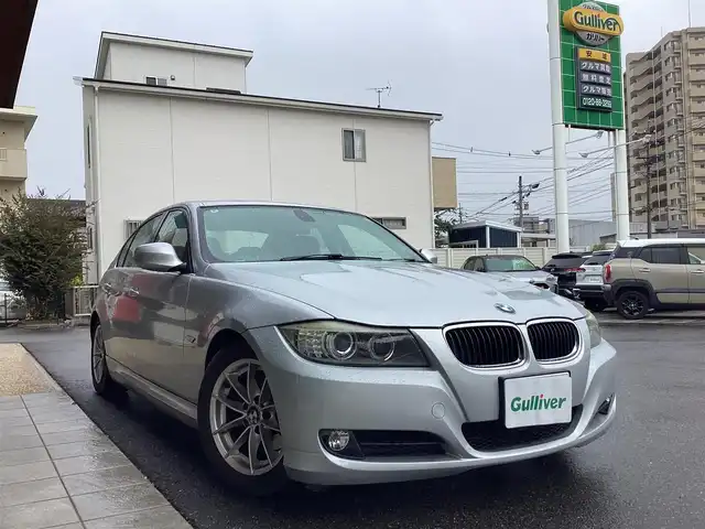 ＢＭＷ ３２０ｉ ハイラインパッケージ 愛知県 2010(平22)年 10.8万km チタンシルバーM