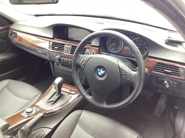 ＢＭＷ ３２０ｉ ハイラインパッケージ 愛知県 2010(平22)年 10.8万km チタンシルバーM