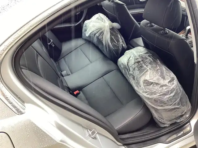 ＢＭＷ ３２０ｉ ハイラインパッケージ 愛知県 2010(平22)年 10.8万km チタンシルバーM