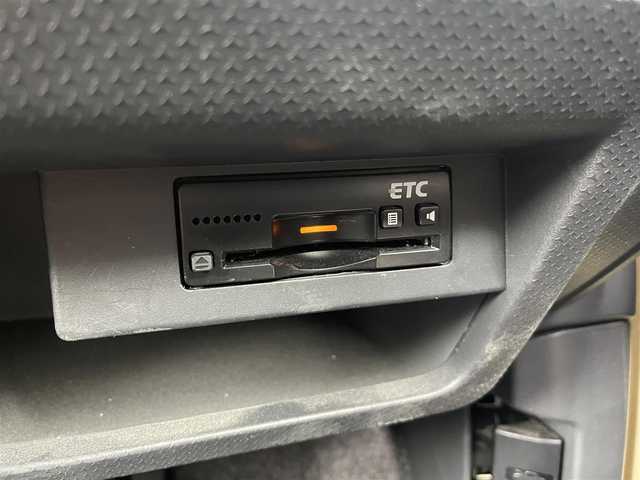 スズキ ハスラー G 埼玉県 2017(平29)年 5.1万km シフォンアイボリーM ・社外ディスプレイオーディオ/・シートヒーター/・衝突軽減ブレーキ/・アイドリングストップ/・ETC/・シートヒーター