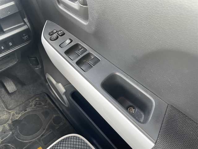 スズキ ハスラー G 埼玉県 2017(平29)年 5.1万km シフォンアイボリーM ・社外ディスプレイオーディオ/・シートヒーター/・衝突軽減ブレーキ/・アイドリングストップ/・ETC/・シートヒーター