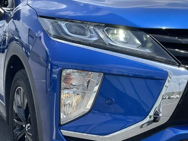 三菱 エクリプス クロス ブラックエディション 茨城県 2019(平31)年 6.4万km ライトニングブルーマイカ 社外ナビ/【iPod・USB・SD・DISC・TV・ラジオ・BT】/シートヒーター/パドルシフト/レーダークルコン/Bカメラ/前後コーナーセンサー/アイドリングストップ/HUD/BSM/オートブレーキホールド/純正アルミホイール/横滑り防止装置/レーンキープアシストコントロール/衝突被害軽減システム/セルスターGPSレーダー探知機