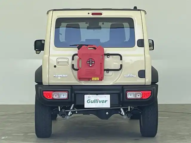 スズキ ジムニー シエラ JC 大分県 2022(令4)年 2.9万km シフォンアイボリーメタリックブラック2トーンルーフ 社外ディスプレイオーディオ/・Bluetooth・AM・FM・iPod/バックカメラ/4WD/衝突軽減ブレーキ/車線逸脱防止システム/アイドリングストップ/ヘッドライトウォッシャー/横滑り防止装置/セルディセントコントロール/ETC/本革巻きステアリング/前席シートヒーター/DEAＮ製16インチＡＷ/ＬＥＤヘッドライト/フォグランプ/シートカバー/ステアリングリモコン/プッシュスタート/スマートキー/オートライト/純正フロアマット