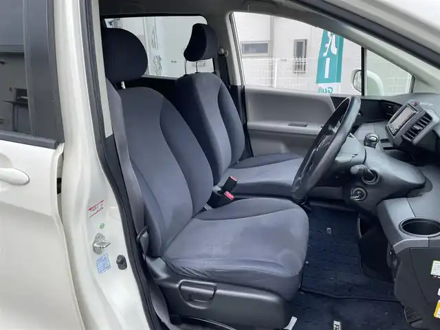 ホンダ フリード FLEXエアロ 三重県 2009(平21)年 11万km プレミアムホワイトパール 登録時109677km/ワンオーナー/禁煙車/純正ナビ/（AM/FM/TV）/ワンセグTV/バックカメラ/ETC/ステアリングスイッチ/オートライト/片側パワスラ/純正フロアマット/純正アルミ