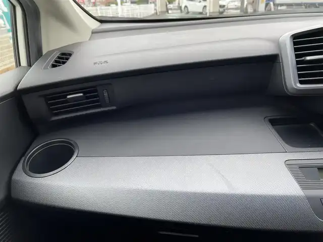 ホンダ フリード FLEXエアロ 三重県 2009(平21)年 11万km プレミアムホワイトパール 登録時109677km/ワンオーナー/禁煙車/純正ナビ/（AM/FM/TV）/ワンセグTV/バックカメラ/ETC/ステアリングスイッチ/オートライト/片側パワスラ/純正フロアマット/純正アルミ