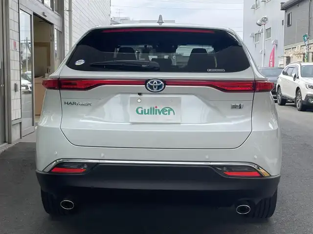 トヨタ ハリアー ハイブリッド Z 愛知県 2023(令5)年 0.4万km プラチナホワイトパールマイカ ワンオーナー/登録時：3547Km/12.3インチディスプレイオーディオプラス/・車載ナビ／Bluetootｈ／地デジＴＶ/ＪＢＬプレミアムサウンドシステム/バックカメラ/ハーフレザーシート/運転席パワーシート/ヘッドアップディスプレイ/デジタルインナーミラー/ハンズフリーパワーバックドア/LEDヘッドライト／ディライト／フォグランプ/TOYOTA SAFETY SENSE/・プリクラッシュセーフティ/・レーントレーシングアシスト/・レーダークルーズコントロール/・アダプティブハイビームシステム/・ロードサインアシスト/・カーブ速度抑制機能/・ドライバー異常時対応システム/ブラインドスポットモニター/パーキングサポートブレーキ/　〈前後方静止／後方接近車両〉/前後＋車内ドラレコ（TZ-DR500）/純正19インチAW/スマートキー＆プッシュスタート