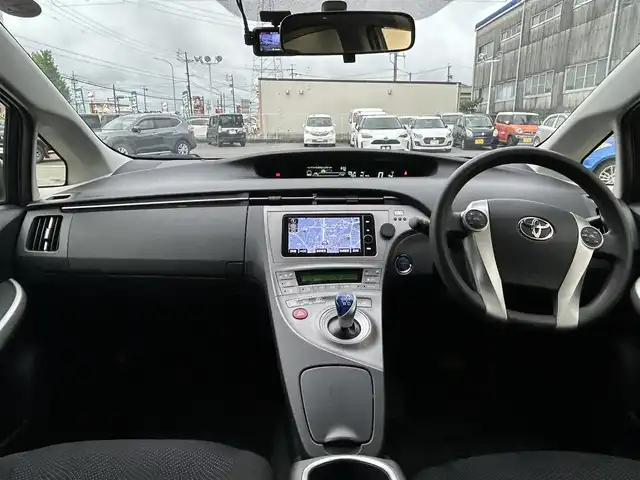 トヨタ プリウス S 愛知県 2012(平24)年 12.6万km ホワイトパールクリスタルシャイン 純正メモリナビ/バックカメラ/Bluetooth/ウィンカーミラー/ドアバイザー/プッシュスタート/ETC/社外グリル/カーテンエアB/フォグライト/ウィンカーミラー