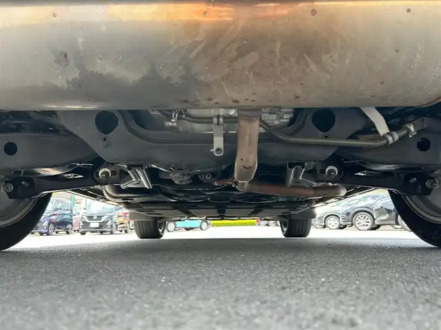 三菱 アウトランダー ＰＨＥＶ P 静岡県 2022(令4)年 2.3万km チタニウムグレーメタリック エンジンスタートボタン/パワーステアリング/パワーウィンドウ/プラグインハイブリッド/4WD/アイドリングストップ/スマートキー/Wオートエアコン/クルーズコントロール/ETC2.0/USB入力端子/全方位カメラ/純正ナビ（BT.フルセグ）/サンルーフ/電動リアゲート/ドライブレコーダー前後/D席N席パワーシート/全席シートヒーター/純正フロアマット/純正アルミホイール/ルーフレール/ABS/横滑り防止装置/コーナーセンサー前後/オートライト/オートマチックハイビーム/LEDライト/W+サイドエアバック/衝突軽減システム/BOSEスピーカー/デジタルインナーミラー/社外アルミホイール車内有（スタッドレス）