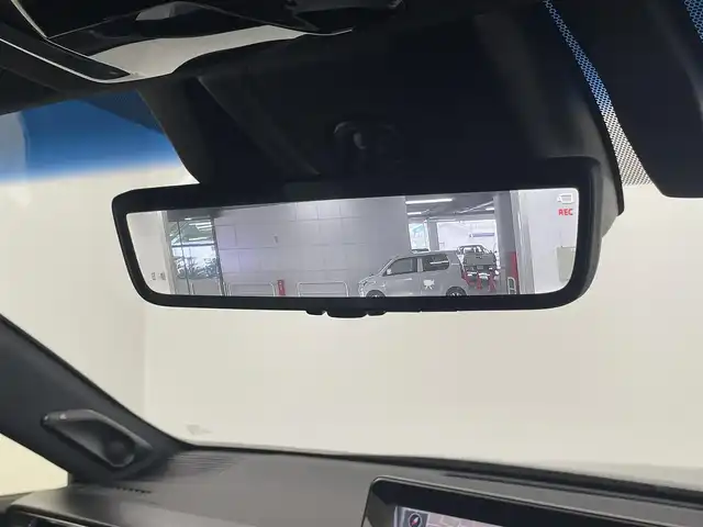 トヨタ ハリアー ハイブリッド Z 埼玉県 2021(令3)年 4.8万km プレシャスブラックパール ＪＢＬサウンド　/純正ナビ/　(フルセグ/AM/FM/Bluetooth)　/デジタルインナーミラー　/パワーバックドア　/全方位カメラ/ＥＴＣ２．０　/トヨタセーフティセンス/クリアランスソナー　/パーキングサポートブレーキ　/プリクラッシュセーフティ　/リヤクロストラフィックアラート/ロードサインアシスト/レーダークルーズコントロール/ビルトインETC2.0/純正フロアマット/純正AW１９インチ
