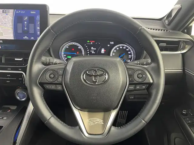 トヨタ ハリアー ハイブリッド Z 埼玉県 2021(令3)年 4.8万km プレシャスブラックパール ＪＢＬサウンド　/純正ナビ/　(フルセグ/AM/FM/Bluetooth)　/デジタルインナーミラー　/パワーバックドア　/全方位カメラ/ＥＴＣ２．０　/トヨタセーフティセンス/クリアランスソナー　/パーキングサポートブレーキ　/プリクラッシュセーフティ　/リヤクロストラフィックアラート/ロードサインアシスト/レーダークルーズコントロール/ビルトインETC2.0/純正フロアマット/純正AW１９インチ
