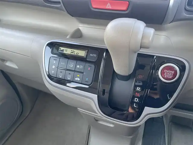 ホンダ Ｎ ＢＯＸ G Lパッケージ 佐賀県 2013(平25)年 7.9万km クリスタルブラックパール (株)IDOMが運営する【じしゃロン佐賀店】の自社ローン専用車両になります。こちらは現金またはオートローンご利用時の価格です。自社ローンご希望の方は別途その旨お申付け下さい/社外メモリナビ/フルセグテレビ/Bluetooth/バックカメラ/ETC/左側パワースライドドア/横滑り防止/ヘッドライトレベライザー/純正アルミホイール/純正アルミホイール/純正フロアマット
