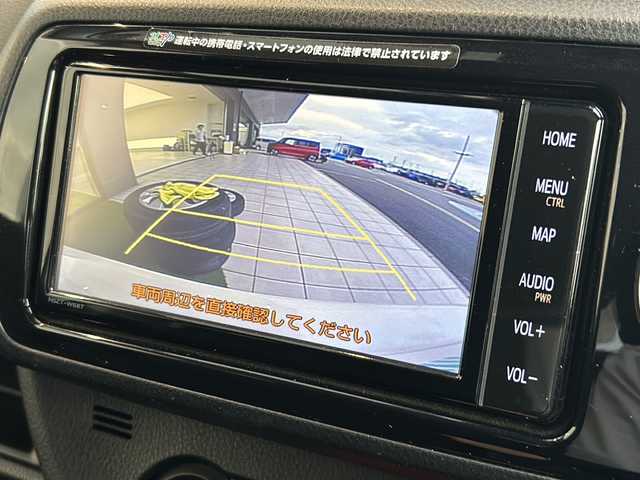 トヨタ ヴィッツ ハイブリッド F 愛知県 2019(平31)年 5.8万km ホワイトパールクリスタルシャイン 衝突被害軽減ブレーキ/純正7インチSDナビ（あり）/フルセグTV/CD DVD/Bluetooth/バックカメラ/LEDヘッドライト/オートマチックハイビーム/ドライブレコーダー/ETC/ステアリングスイッチ/スマートキー/プッシュスタート