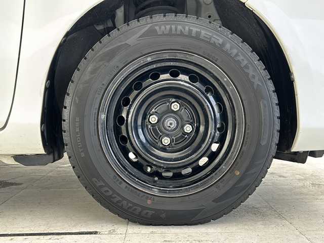 トヨタ ヴィッツ ハイブリッド F 愛知県 2019(平31)年 5.8万km ホワイトパールクリスタルシャイン 衝突被害軽減ブレーキ/純正7インチSDナビ（あり）/フルセグTV/CD DVD/Bluetooth/バックカメラ/LEDヘッドライト/オートマチックハイビーム/ドライブレコーダー/ETC/ステアリングスイッチ/スマートキー/プッシュスタート