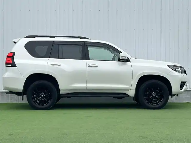 トヨタ ランドクルーザー プラド TX Lパッケージ ブラックED 香川県 2021(令3)年 4.9万km ホワイトパールクリスタルシャイン 登録時走行距離：49037km/禁煙車　/純正オーディオナビ　/フルセグＴＶ　/全方位　/クルーズコントロール　/パワーシート　/サンルーフ　/ＥＴＣ２．０　/ルーフレール　/前後コーナーセンサー　/クリアランスソナー　/プッシュスタート　/スマートキー