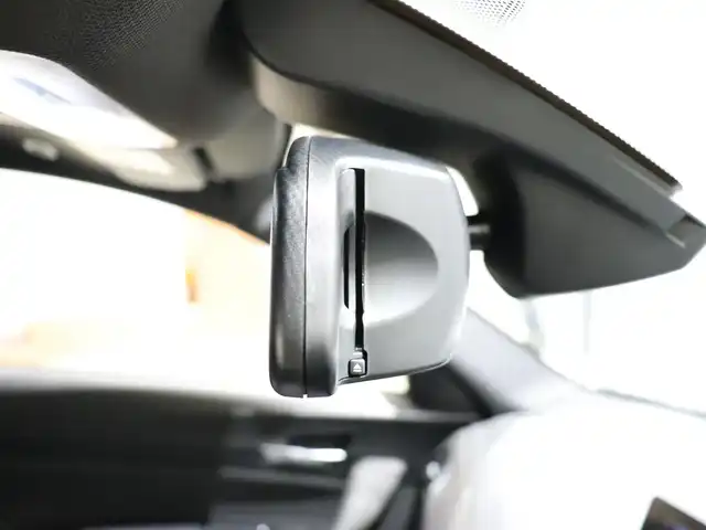 ＢＭＷ Ｍ２ 静岡県 2017(平29)年 5万km アルピンホワイトⅢ 衝突軽減ブレーキ　/黒革　/クルコン　/純正１９ＡＷ　/ＨＩＤ　/パドルシフト　/純正ナビ　/バックカメラ　/アイドリングストップ　/コーナーセンサー　/ドライブレコーダー　/社外レーダー探知機　/スペアキー