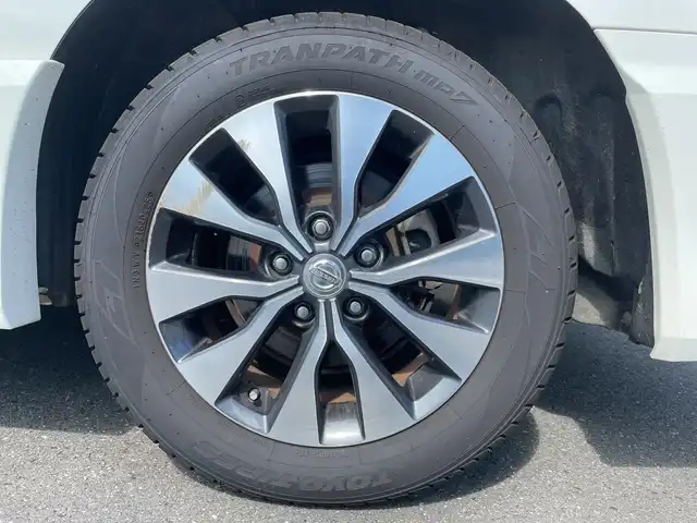 日産 セレナ ハイウェイスターVセレクションⅡ 神奈川県 2019(平31)年 5.4万km ブリリアントホワイトパール ナビ/Bluetooth/CD/DVD/ETC/クルーズコントロール/ドライブレコーダー/全方位カメラ/両側パワースライドドア/前後コーナーセンサー/オートブレーキホールド/プロパイロット/衝突被害軽減システム/純正アルミホイール/純正フロアマット　