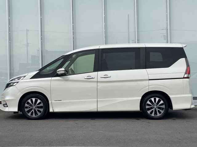 日産 セレナ ハイウェイスターVセレクションⅡ 神奈川県 2019(平31)年 5.4万km ブリリアントホワイトパール ナビ/Bluetooth/CD/DVD/ETC/クルーズコントロール/ドライブレコーダー/全方位カメラ/両側パワースライドドア/前後コーナーセンサー/オートブレーキホールド/プロパイロット/衝突被害軽減システム/純正アルミホイール/純正フロアマット　