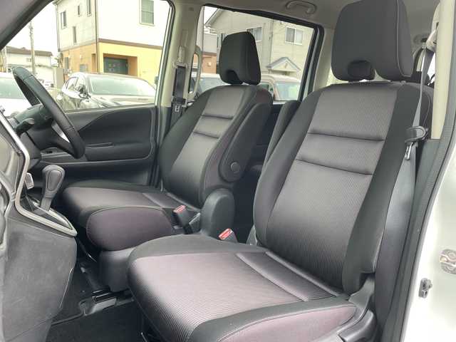 日産 セレナ ハイウェイスターVセレクションⅡ 神奈川県 2019(平31)年 5.4万km ブリリアントホワイトパール ナビ/Bluetooth/CD/DVD/ETC/クルーズコントロール/ドライブレコーダー/全方位カメラ/両側パワースライドドア/前後コーナーセンサー/オートブレーキホールド/プロパイロット/衝突被害軽減システム/純正アルミホイール/純正フロアマット　