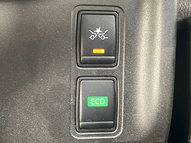 日産 セレナ ハイウェイスターVセレクションⅡ 神奈川県 2019(平31)年 5.4万km ブリリアントホワイトパール ナビ/Bluetooth/CD/DVD/ETC/クルーズコントロール/ドライブレコーダー/全方位カメラ/両側パワースライドドア/前後コーナーセンサー/オートブレーキホールド/プロパイロット/衝突被害軽減システム/純正アルミホイール/純正フロアマット　