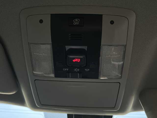 レクサス ＣＴ 200h バージョンC 徳島県 2013(平25)年 13万km ホワイトパールクリスタルシャイン 純正ナビ/バックカメラ/シートヒーター（D+N席）/クルーズコントロール/革巻きステアリング/フルオートウィンドウ/ハロゲンライト/フォグライト/オートライト/ETC/純正AW/純正フロアマット/プッシュスタート/スマートキー/カードキー