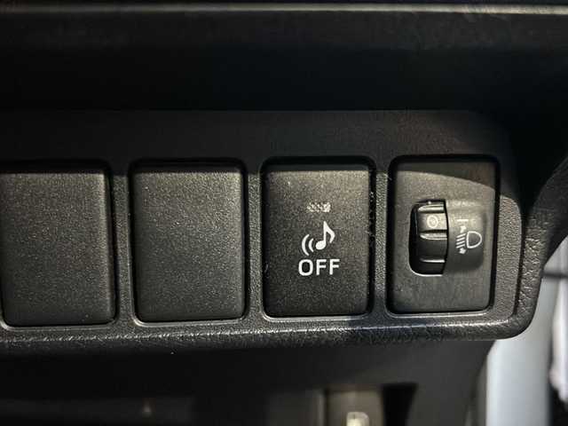 レクサス ＣＴ 200h バージョンC 徳島県 2013(平25)年 13万km ホワイトパールクリスタルシャイン 純正ナビ/バックカメラ/シートヒーター（D+N席）/クルーズコントロール/革巻きステアリング/フルオートウィンドウ/ハロゲンライト/フォグライト/オートライト/ETC/純正AW/純正フロアマット/プッシュスタート/スマートキー/カードキー